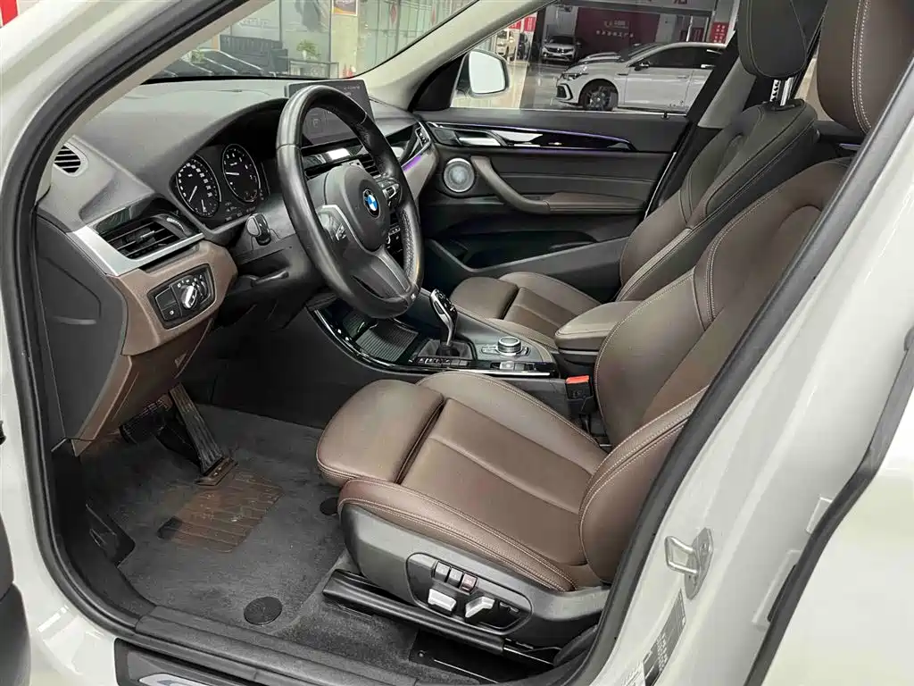 BMW X1 2022 sDrive20Li Premium фото 12