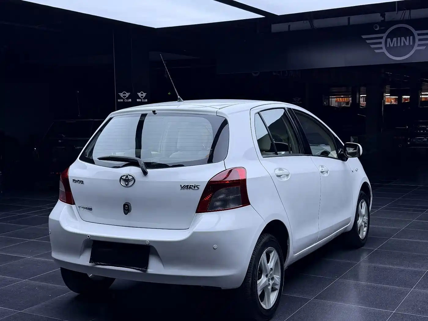 Toyota Yaris 2011 2011 1.6E Auto Charm Edition