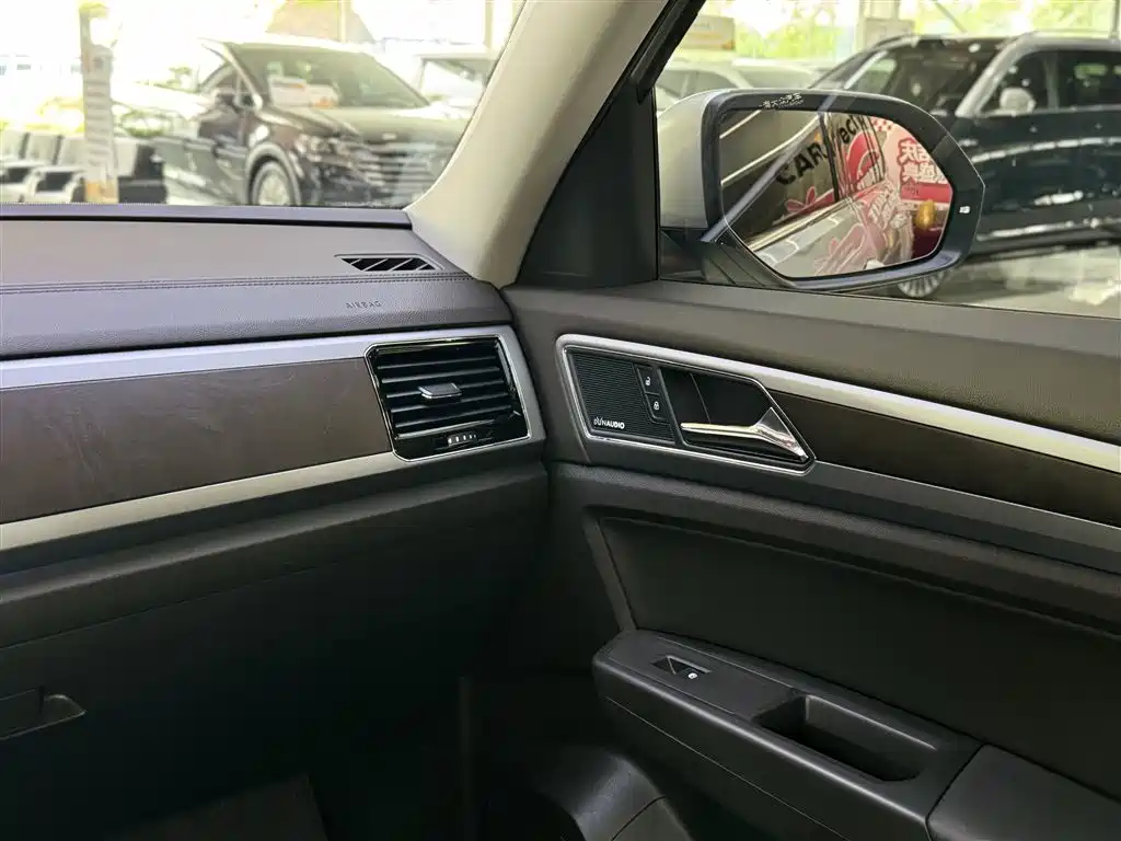Volkswagen Teramont 2017 330TSI 2WD Flagship Edition фото 28
