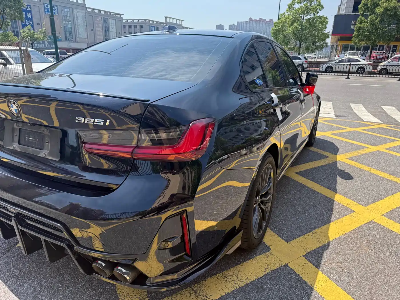 BMW 3 Series 2024 325i M Sport Package фото 13