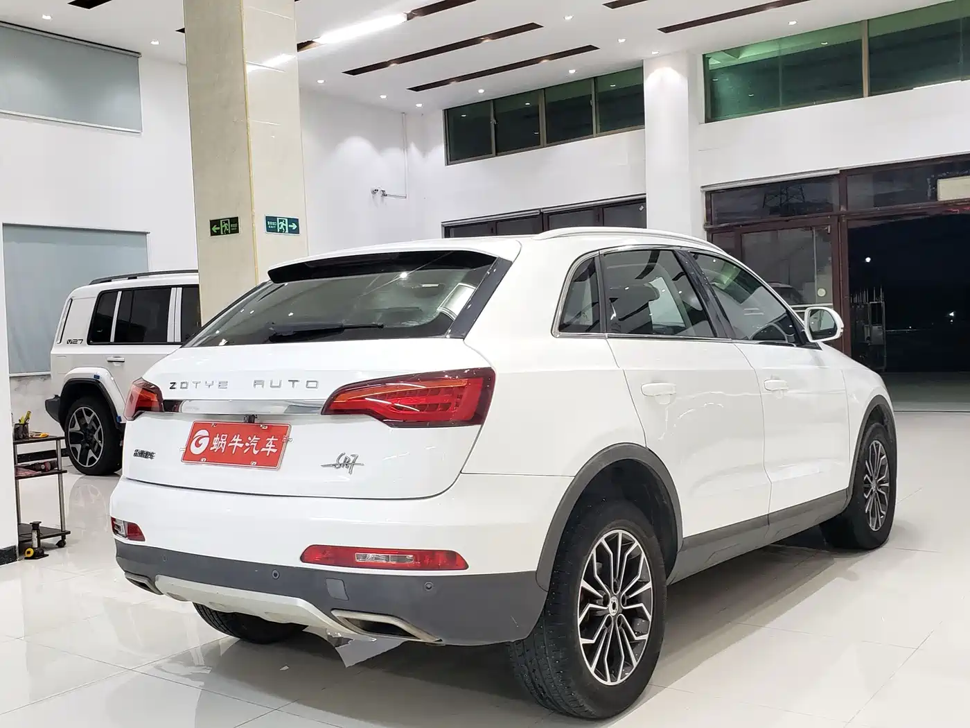 Zotye SR7 2017 2017 1.5T CVT Magic Cube Road