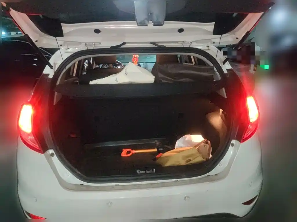 Ford Fiesta 2014 2013 Hatchback 1.5L Automatic Fashion