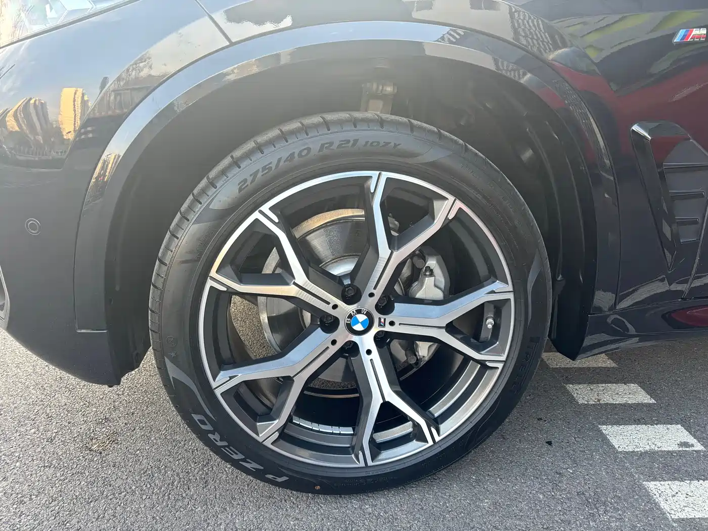 BMW X5 2023 xDrive 30Li Premium M Sport Black Night Package фото 5