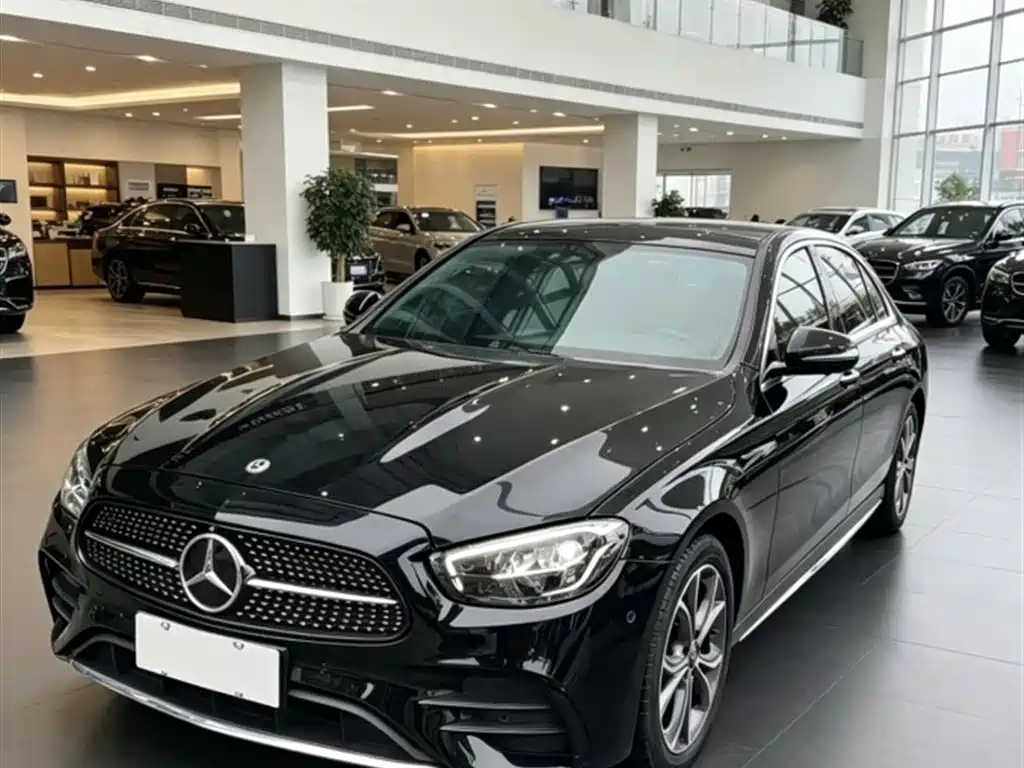 MERCEDES-BENZ E-CLASS