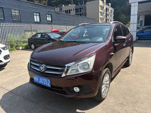  Venucia Venucia T70 2015 2.0L CVT Ruixing Edition