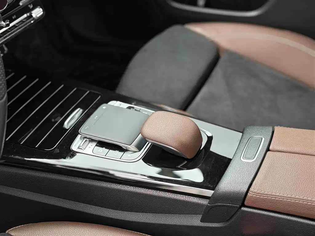 Mercedes-Benz A-Class 2020 A 200 L Sport Sedan фото 34