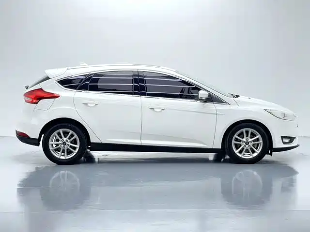Ford Focus 2017 2017 Hatchback EcoBoost 125 Auto Super Fashion Smart Edition