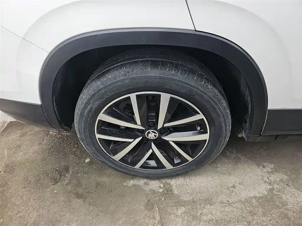 Škoda Kamiq 2020 Model 1.5L Automatic Comfort фото 26