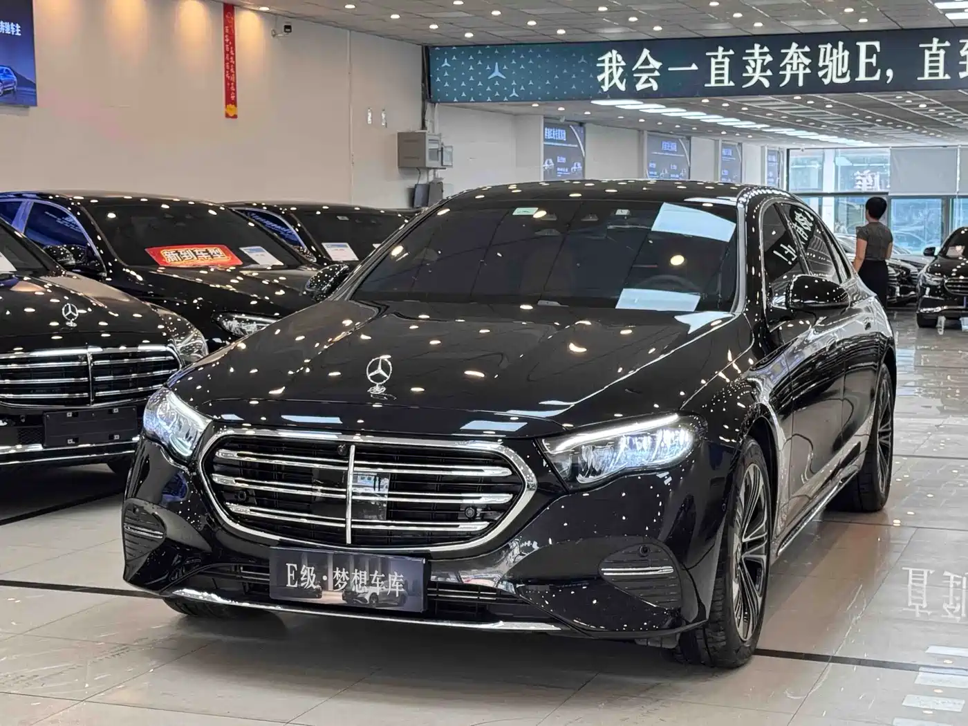 Mercedes-Benz E-Class 2025 E 300 L Luxury фото 2
