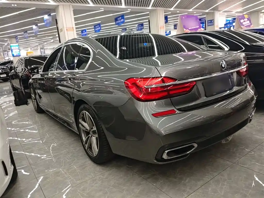 BMW 7 Series 2018 730Li Premium Type M Sport Package фото 5