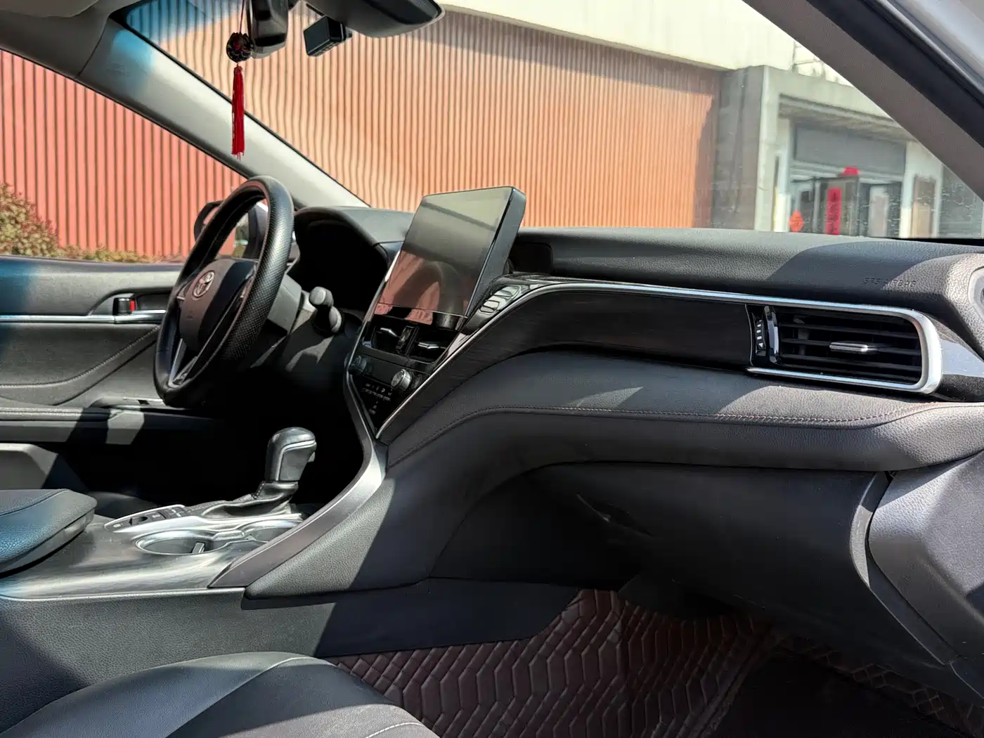 Toyota Camry 2021 2.5G Luxury Edition фото 9