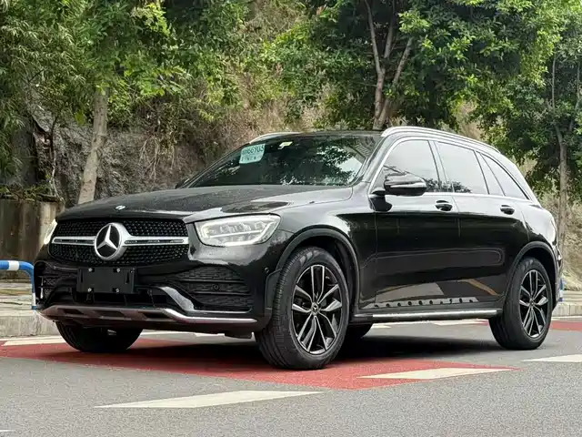 MERCEDES-BENZ GLC