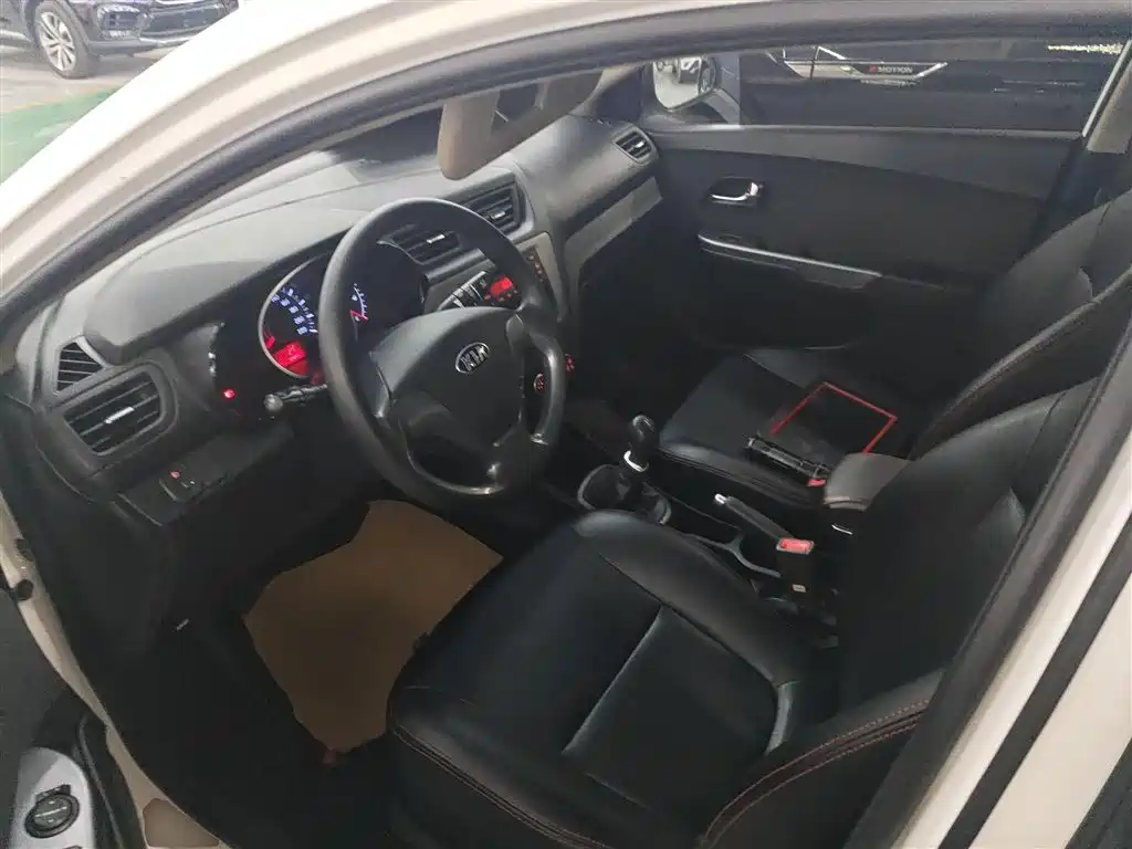 Kia K2 2015 Sedan 1.4L MT GLS фото 7
