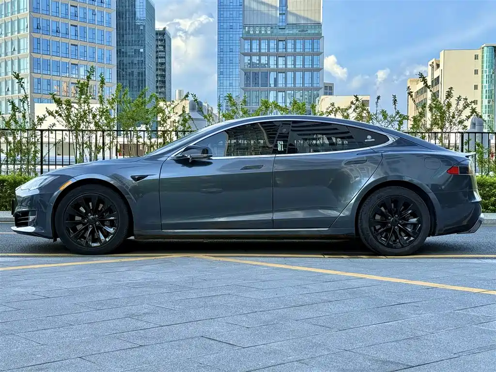 Tesla Model S 2019 2019 Long Range Version