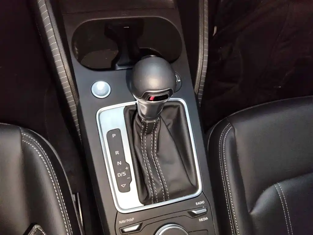 Audi Q2L 2022 35 TFSI Fashion Dynamic фото 14