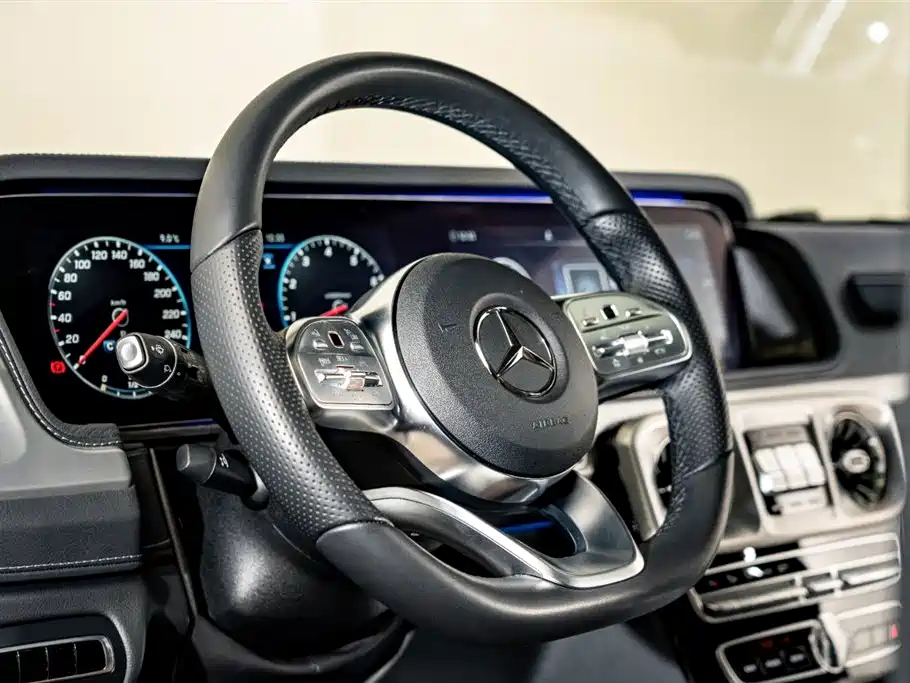 Mercedes-Benz G-Class 2024 G 500 фото 12
