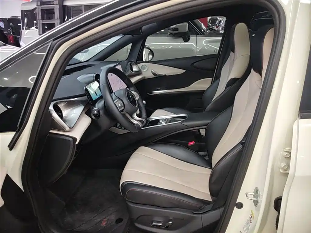 BYD Dolphin 2024 Glory Edition 420km Fashion Edition фото 15