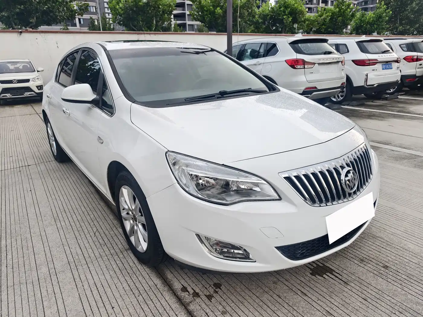 Photo 3 - Buick Excelle