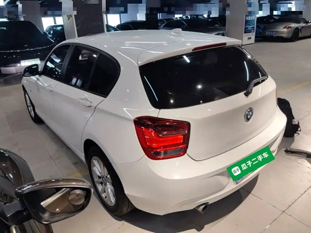 BMW 1 Series (Import) 2013 Facelift 116i Urban Model фото 5