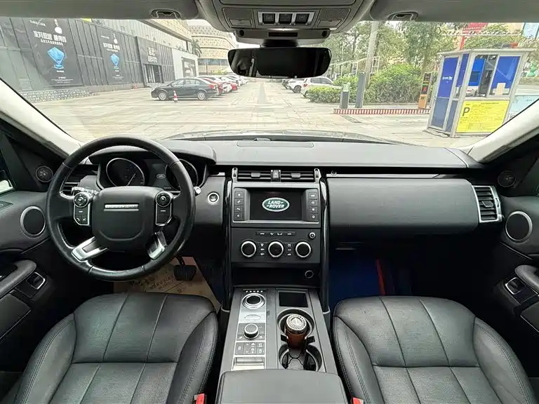 Land Rover Discovery 2017 3.0 SC V6 S фото 14
