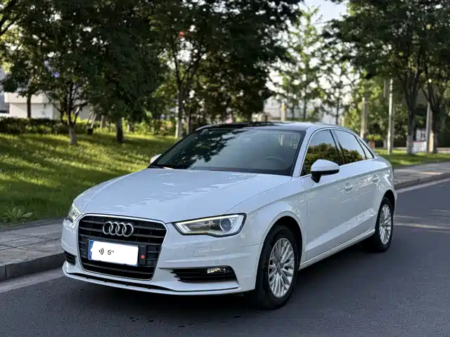 Audi Audi A3 2016 Limousine 35 TFSI Leadership