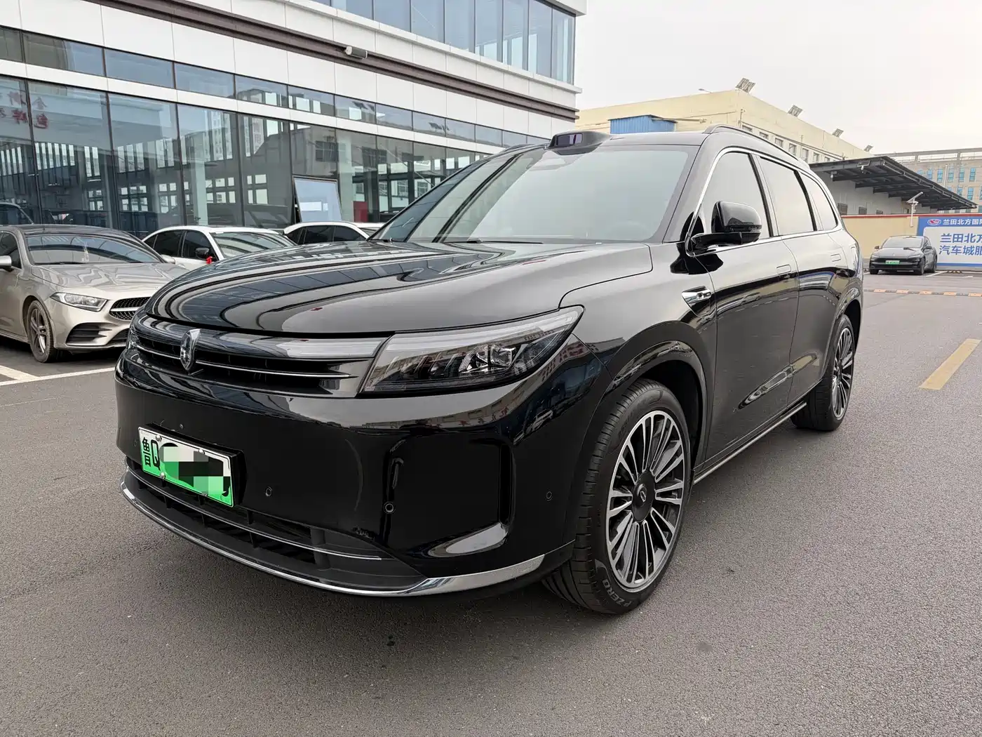 AITO Wenjie AITO M7 2024 1.5T Smart Drive 4WD Ultra 5-seater фото 2