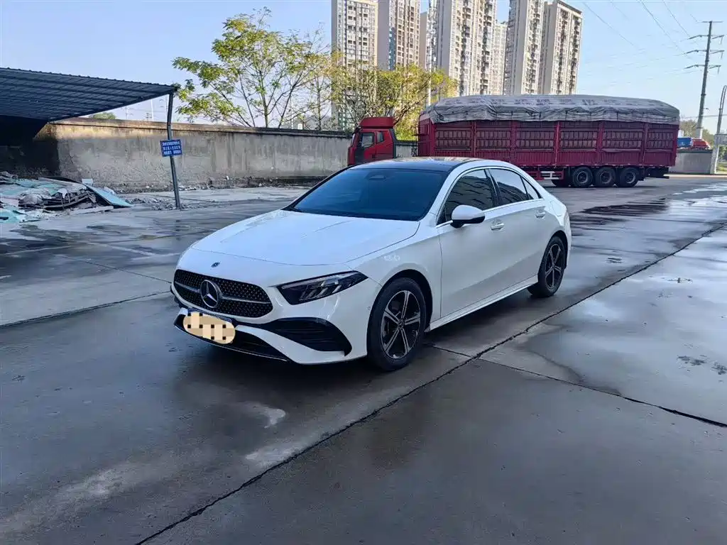 Mercedes-Benz A-Class 2024 Facelift A 200 L Fashion