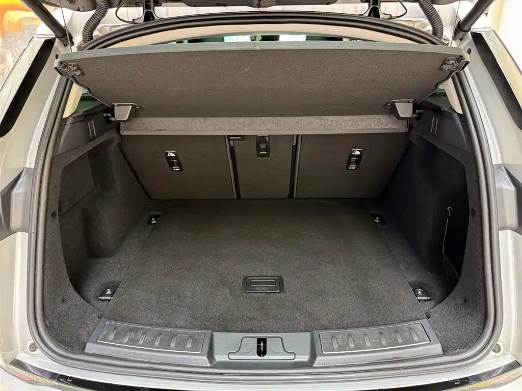Land Rover Range Rover Evoque 2022 Facelift Range Rover Evoque L 249PS R-Dynamic Luxury фото 8