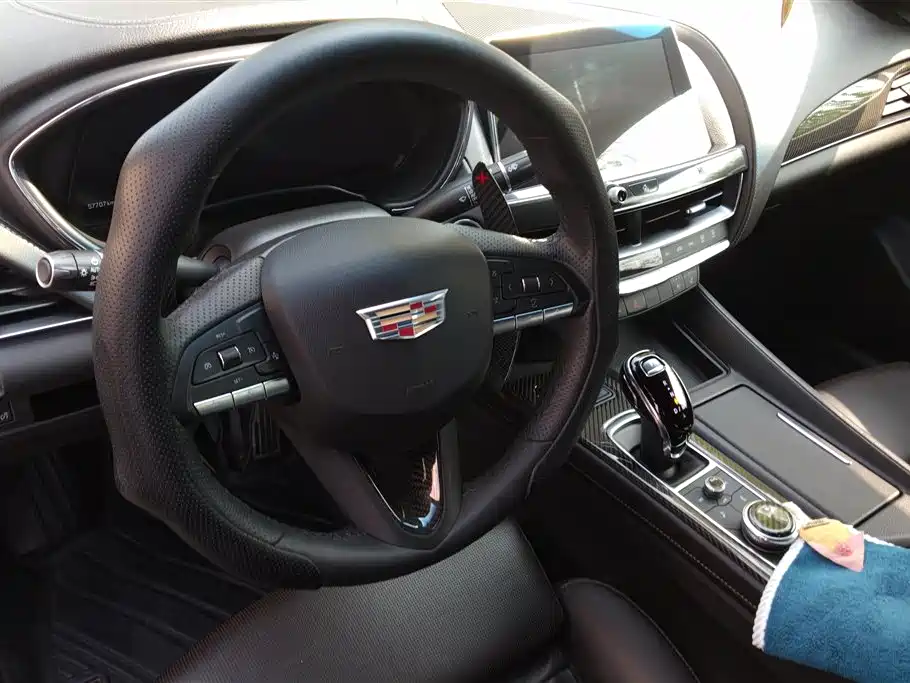 Cadillac CT5 2021 28T Leading Sport фото 12