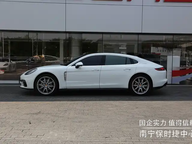 Porsche Panamera 2019 Panamera 4 Executive Long Wheelbase 2.9T — фото 4