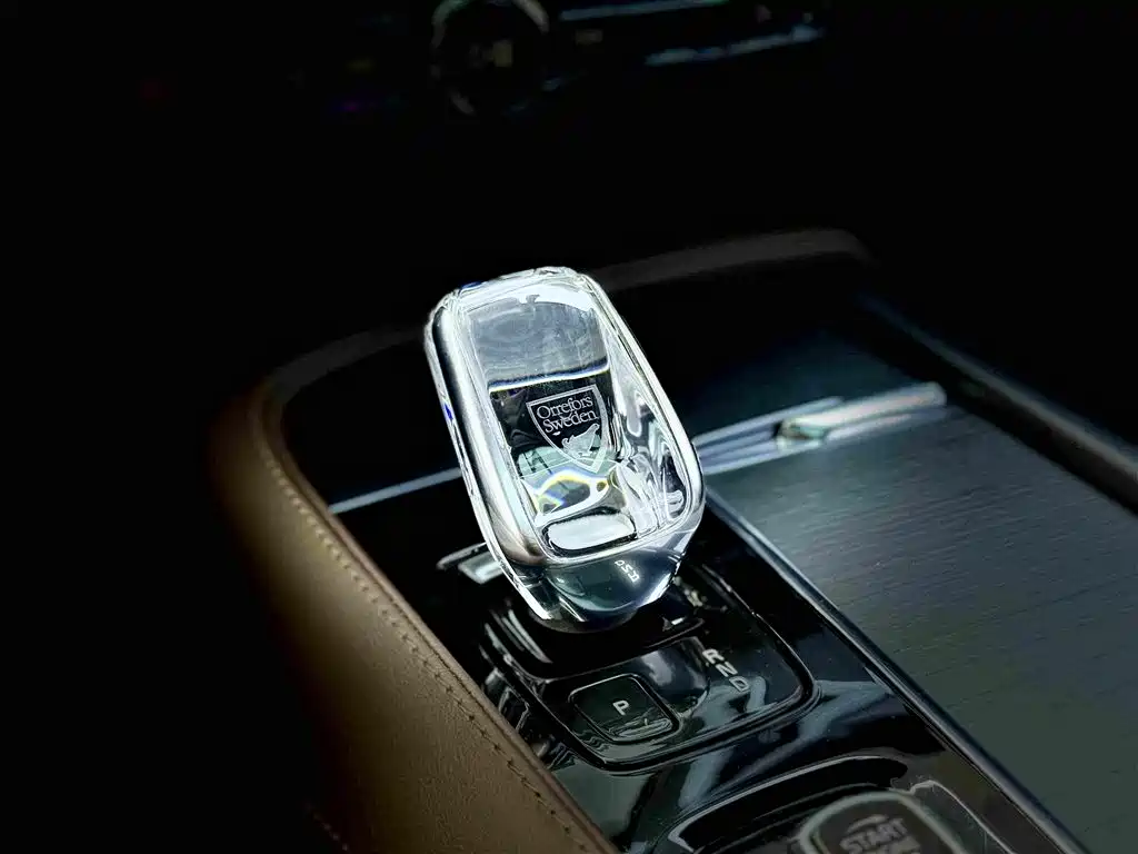 Volvo XC90 Plug-in Hybrid 2022 2022 E-Drive Hybrid T8 Smart Premium Luxury 7-Seater