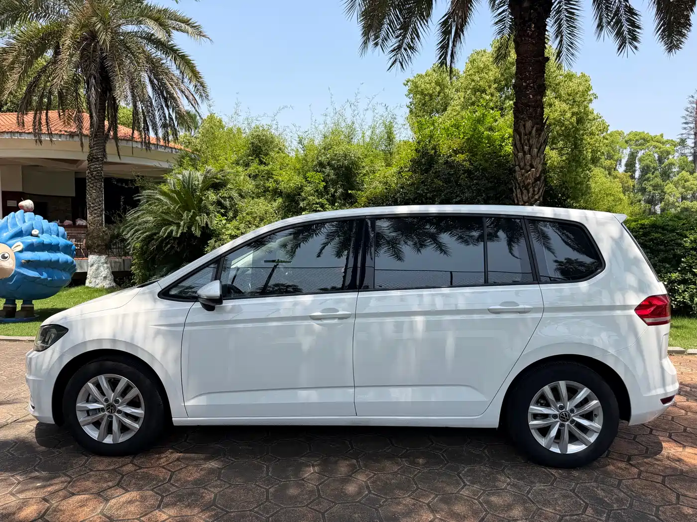 Volkswagen Touran 2021 Touran L 280TSI DSG Trend Edition 7-seater фото 4