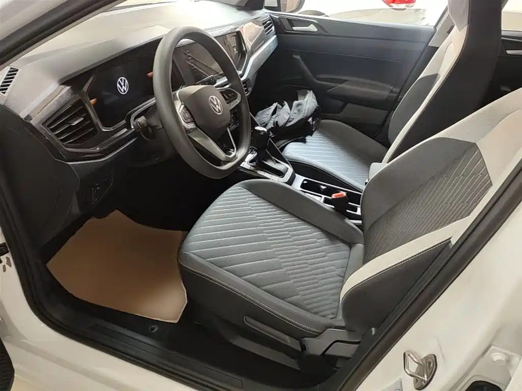 Volkswagen Lavida 2023 New Sharp 1.5L Auto Premium Edition фото 16
