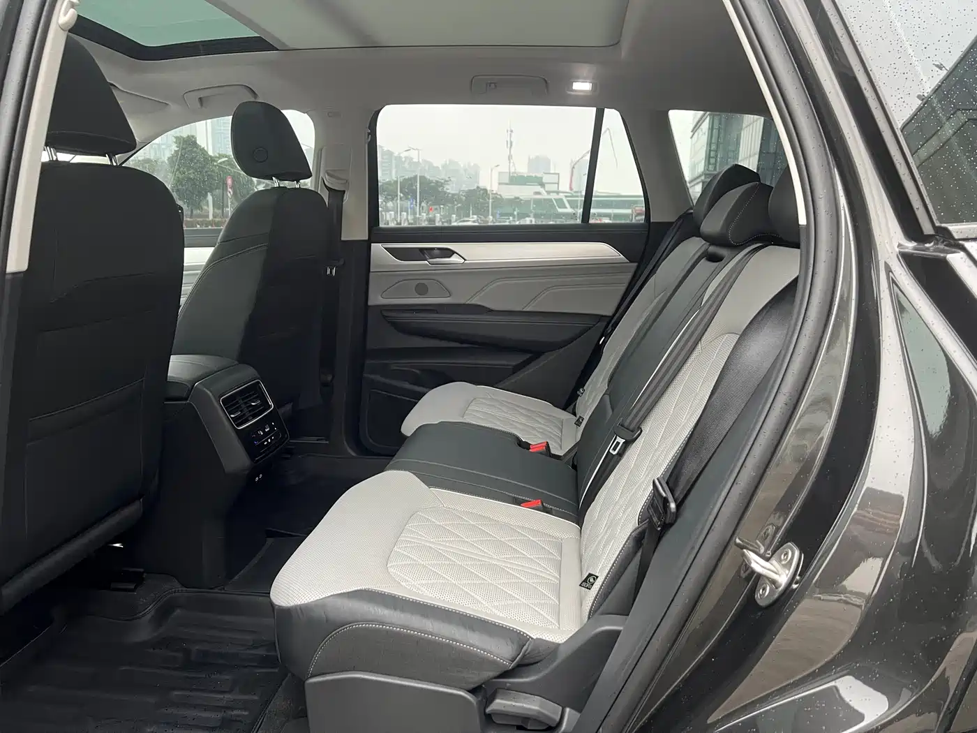 Volkswagen Talagon 2024 380TSI 4WD R-Line Cruise Shared Edition фото 9