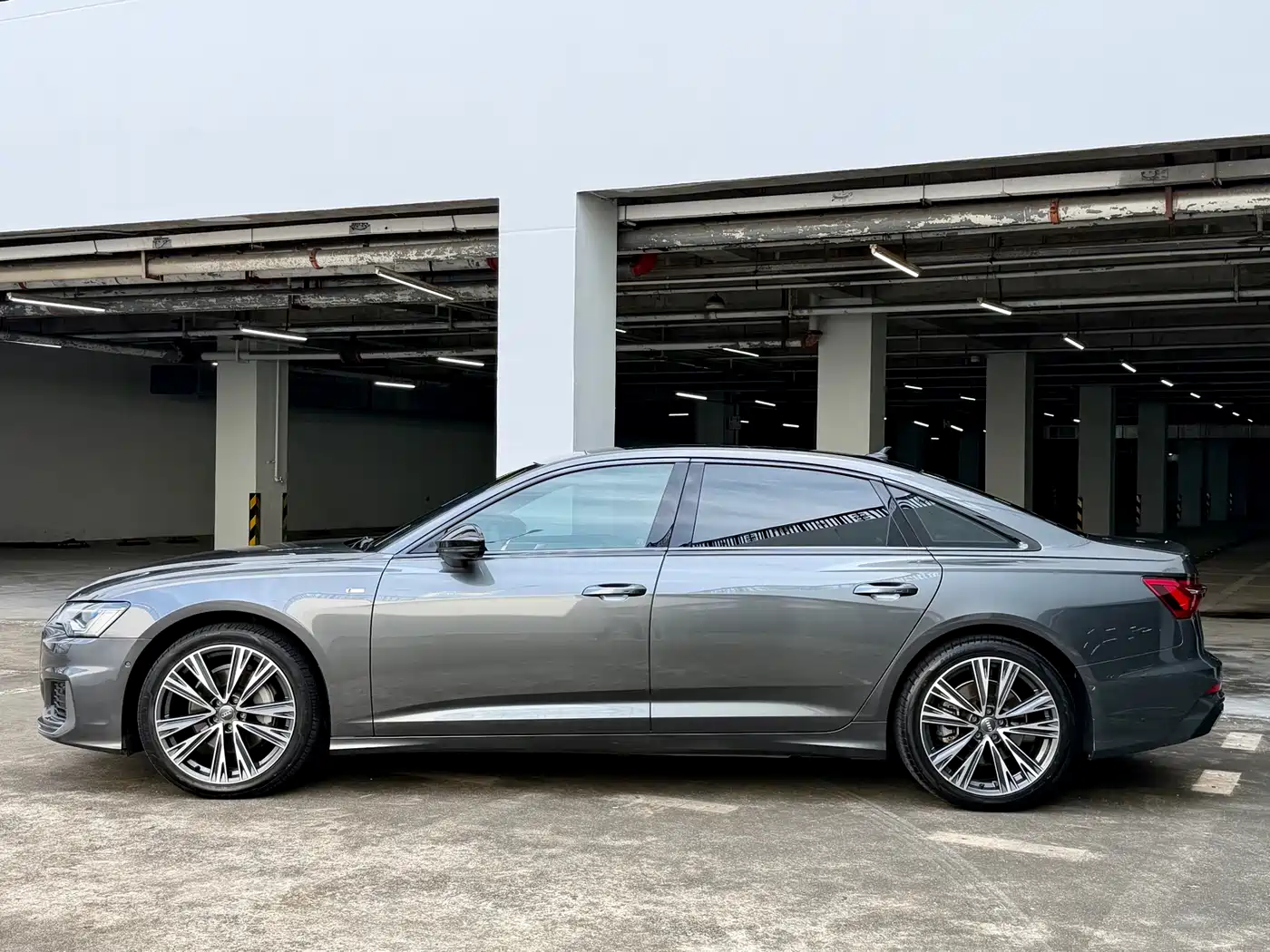 Audi A6L 2019 45 TFSI quattro Premium Dynamic фото 4