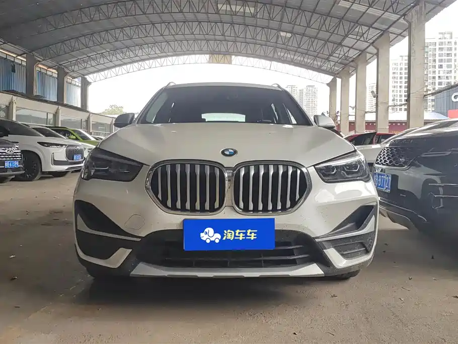 BMW X1 2021 Facelift sDrive20Li Premium фото 2