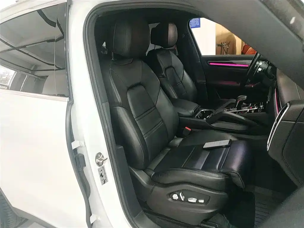 Porsche Cayenne 2018 Cayenne 3.0T фото 25