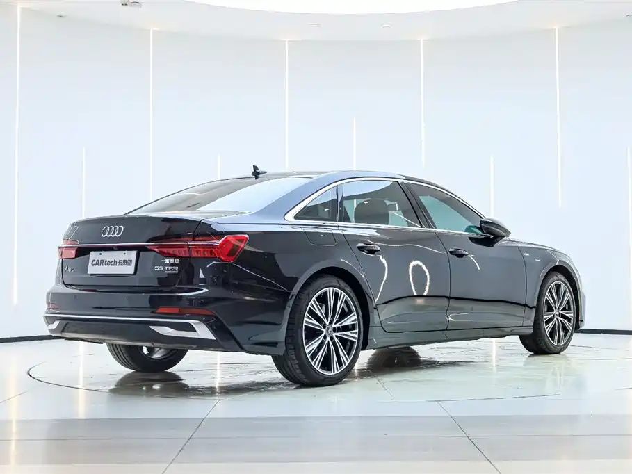Audi A6L 2025 45 TFSI quattro Premium Sport + Exclusive Package фото 5