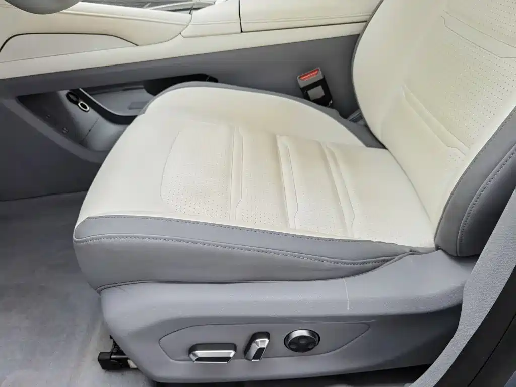 Dongfeng Yipai eπ007 2024 2024 Pure Electric 540 AWD Max Edition