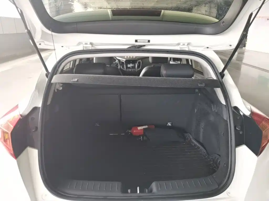 Фото 15 - Changan Eado XT