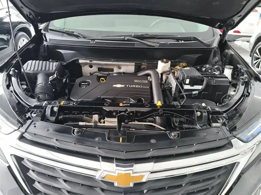 Chevrolet Equinox 2022 535T Galloping Edition фото 17