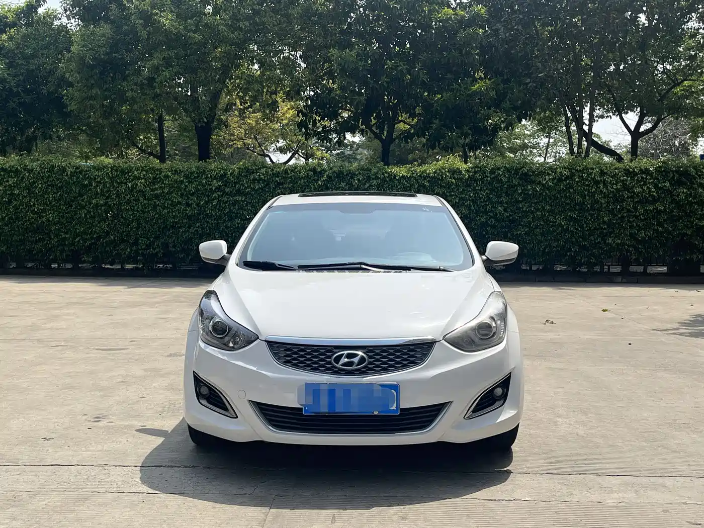 Hyundai Langdong 2016 1.6L Automatic Smart Edition фото 2