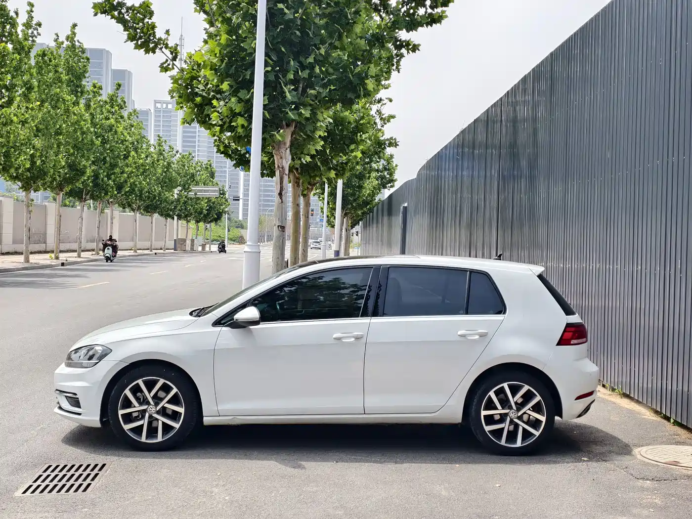 Volkswagen Golf 2020 200TSI DSG Comfort фото 9