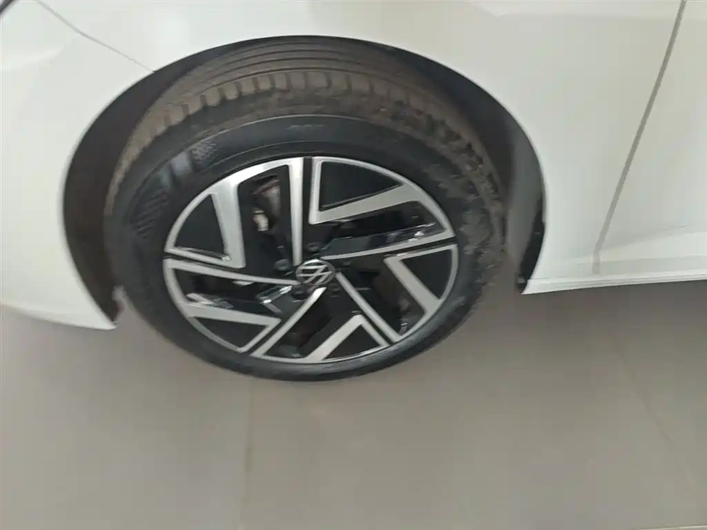 Volkswagen Sagitar 2026 Model 30 Million Special Selection 300TSI DSG Surpass Edition фото 23