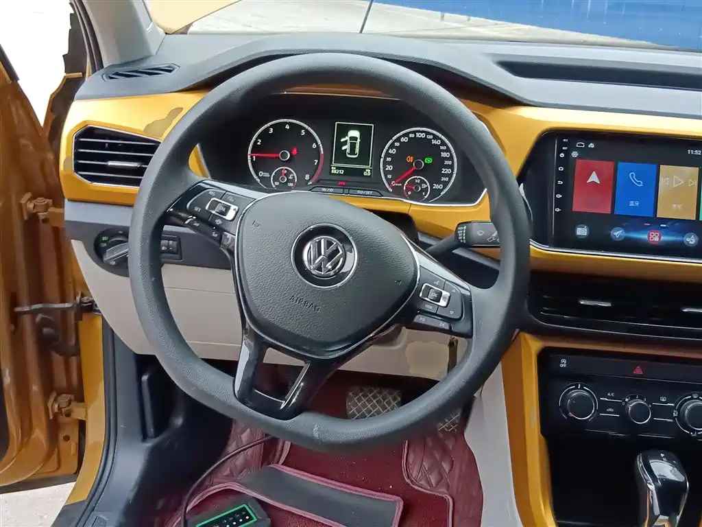 Volkswagen T-Cross 2019 1.5L Automatic Comfort Edition фото 3