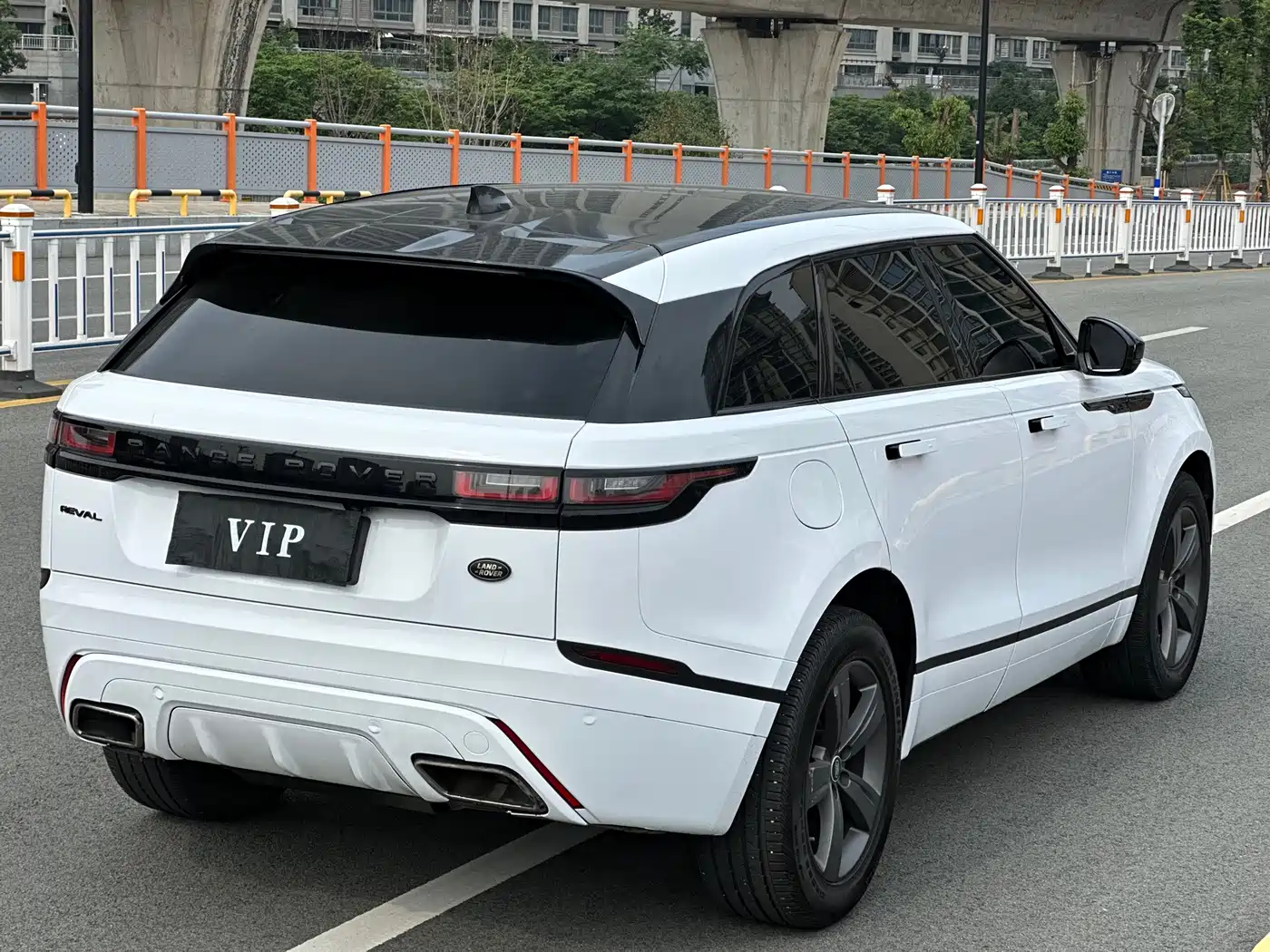 Land Rover Range Rover Velar 2020 P250 фото 16