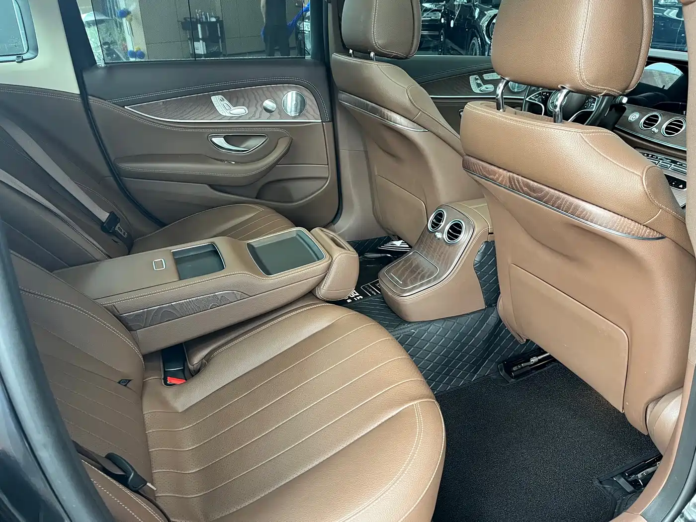 Mercedes-Benz E-Class 2021 E 300 L Luxury фото 11