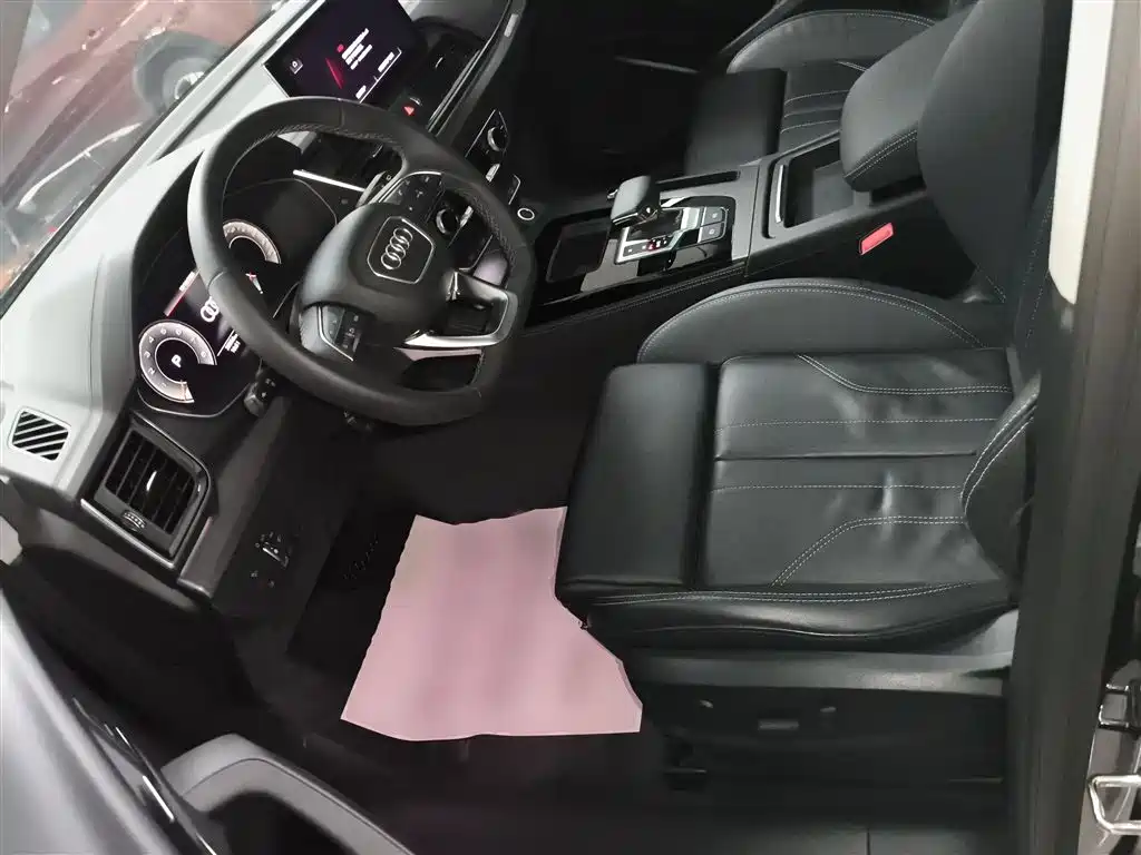 Audi Q5L 2022 40T Luxury Dynamic фото 15