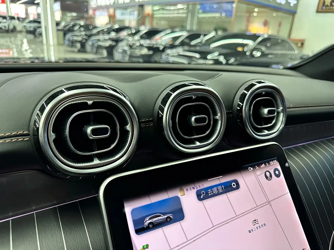 Mercedes-Benz GLC 2024 GLC 260 L 4MATIC Luxury 5-seater фото 11