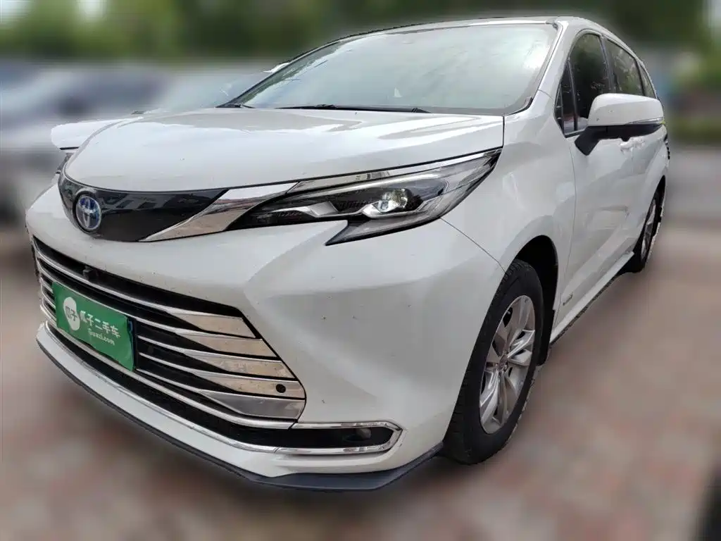 Toyota Sienna 2024 2.5L Hybrid Comfort Edition